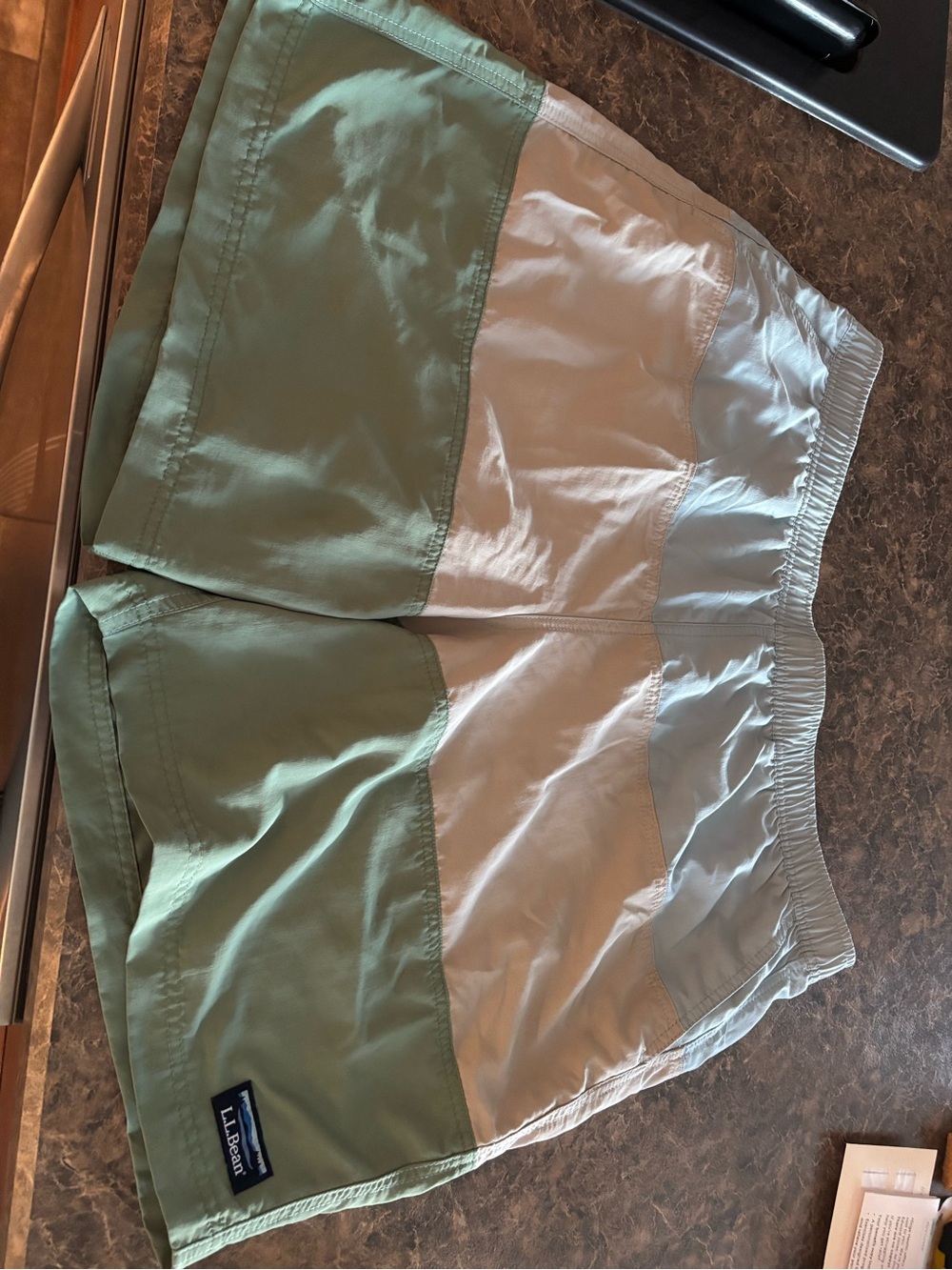L.L. Bean Men’s Colorblock Swim Shorts in Sage Green and Cream. XL.